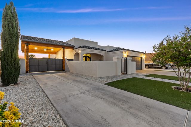 4543 Mesa Central Drive, Las Cruces, NM 88011