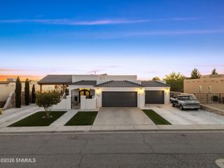 4543 Mesa Central Drive, Las Cruces, NM 88011