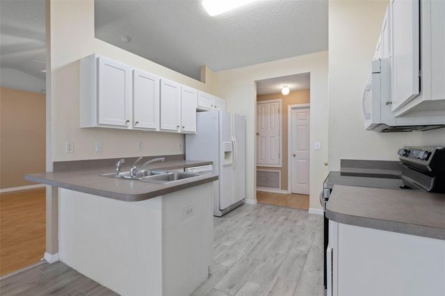 84 BRUNSWICK LANE, Palm Coast, FL 32137