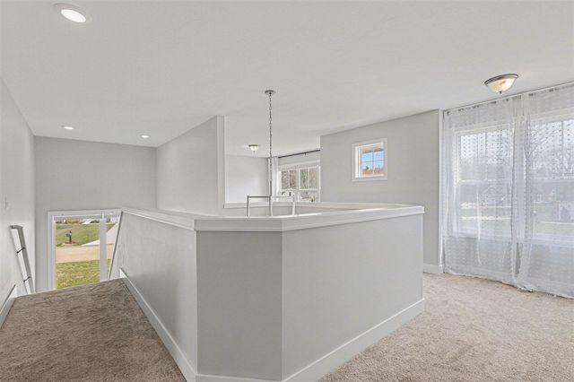 2803 Pinehill Drive, Holland, MI 49424