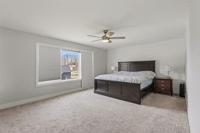 2803 Pinehill Drive, Holland, MI 49424