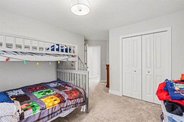 2803 Pinehill Drive, Holland, MI 49424