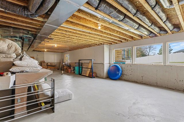 2803 Pinehill Drive, Holland, MI 49424