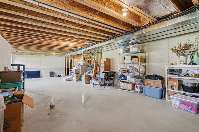 2803 Pinehill Drive, Holland, MI 49424