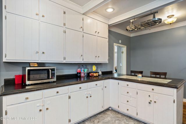 155 N Randolph Street, Holly Springs, MS 38635