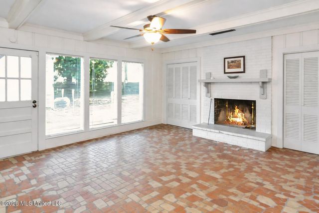 155 N Randolph Street, Holly Springs, MS 38635