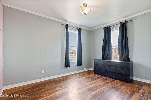 155 N Randolph Street, Holly Springs, MS 38635