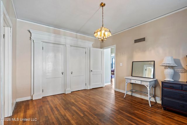 155 N Randolph Street, Holly Springs, MS 38635