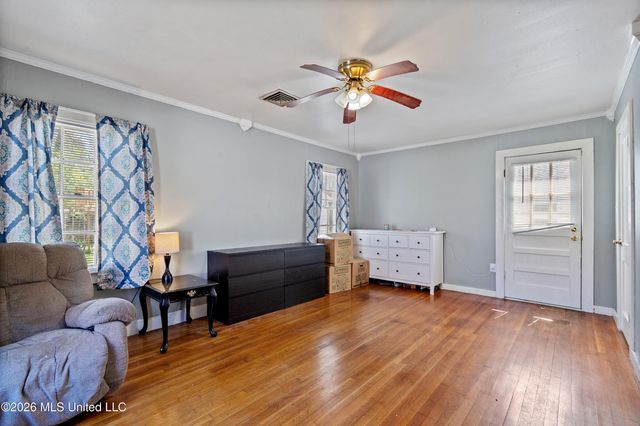 155 N Randolph Street, Holly Springs, MS 38635