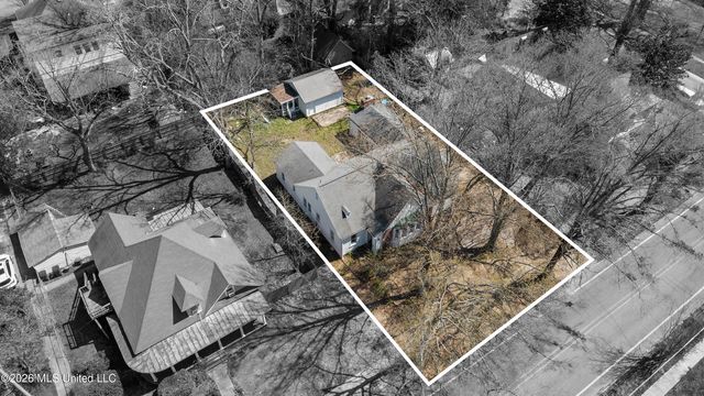 155 N Randolph Street, Holly Springs, MS 38635