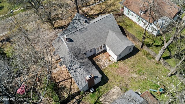 155 N Randolph Street, Holly Springs, MS 38635