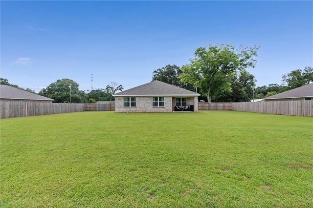 9052 Home Avenue, Irvington, AL 36544