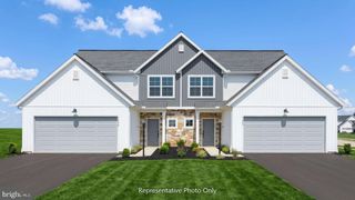7481 SAINT PATRICK CT, Abbottstown, PA 17301