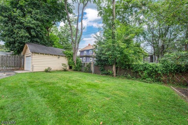 76 Elliot Pl, East Orange City, NJ 07018