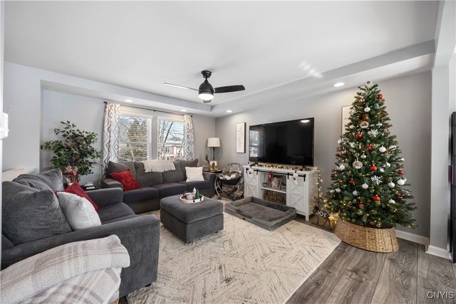 8025 Bamm Hollow Road, Clay, NY 13041