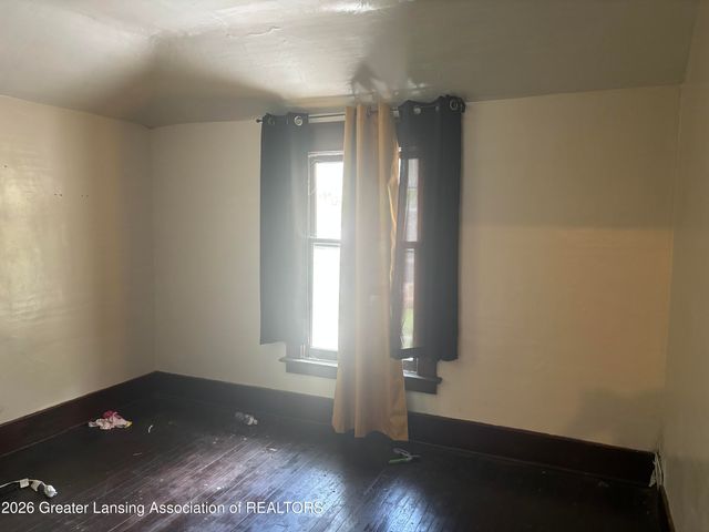 1717 Illinois Avenue, Lansing, MI 48906