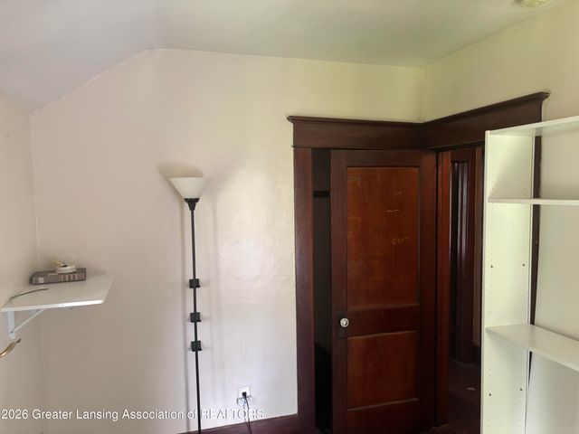 1717 Illinois Avenue, Lansing, MI 48906