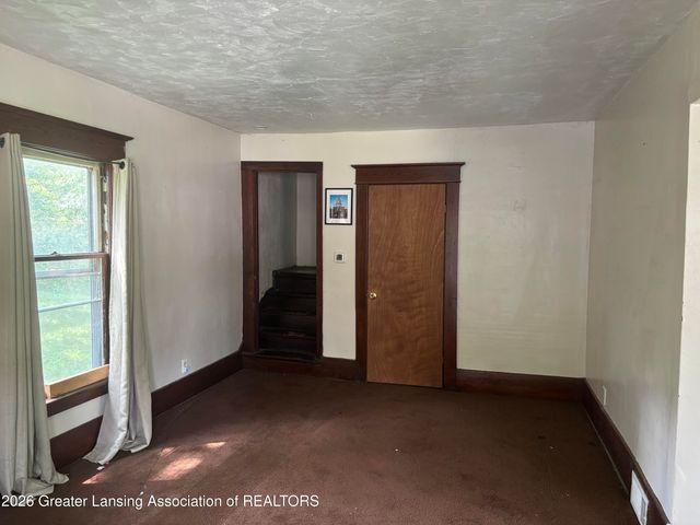 1717 Illinois Avenue, Lansing, MI 48906