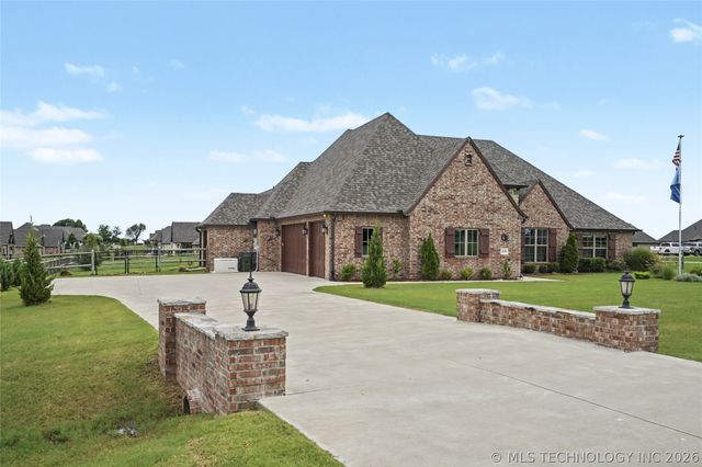 21314 E 113th Street S, Broken Arrow, OK 74014