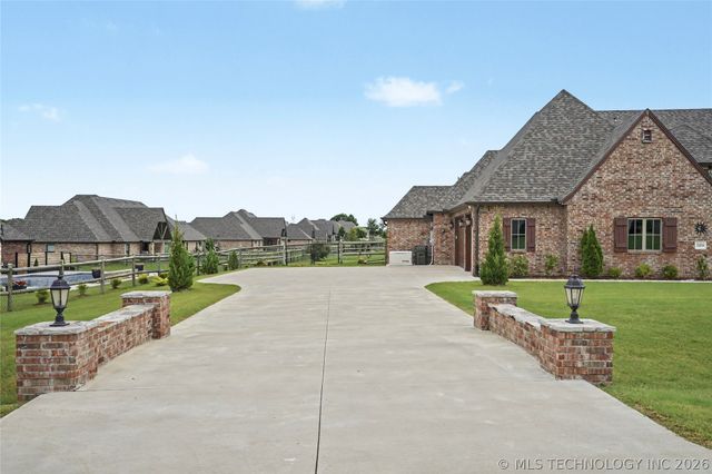 21314 E 113th Street S, Broken Arrow, OK 74014