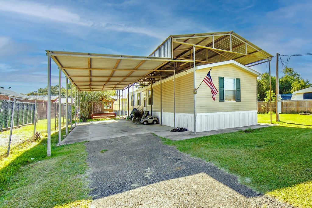 125 Morristown Street, Raceland, LA 70394