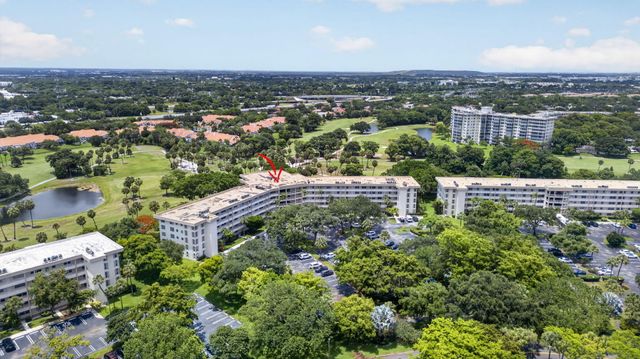 3960 Oaks Clubhouse 110, Pompano Beach, FL 33069