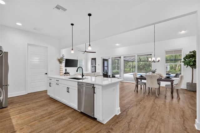 724 SHIVERS LOOP, The Villages, FL 34762