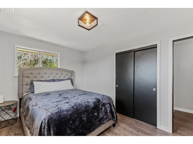 14021 Se LUCILLE St, Happy Valley, OR 97086