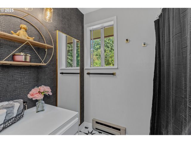 14021 Se LUCILLE St, Happy Valley, OR 97086