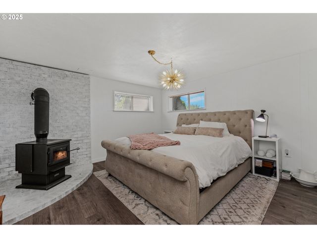 14021 Se LUCILLE St, Happy Valley, OR 97086