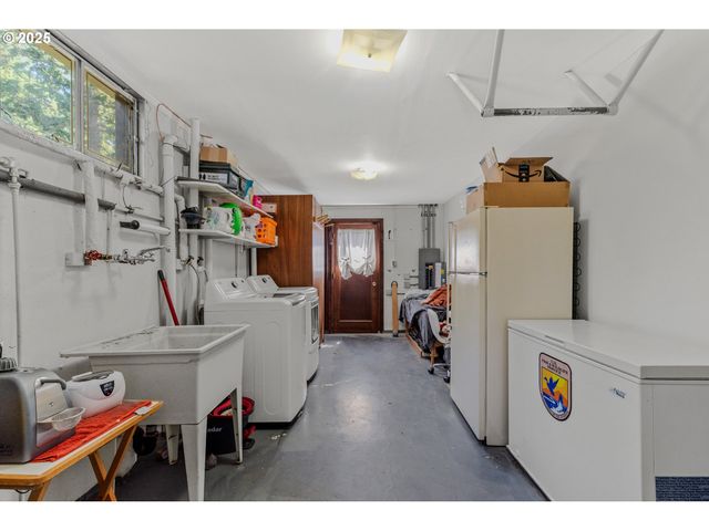 14021 Se LUCILLE St, Happy Valley, OR 97086