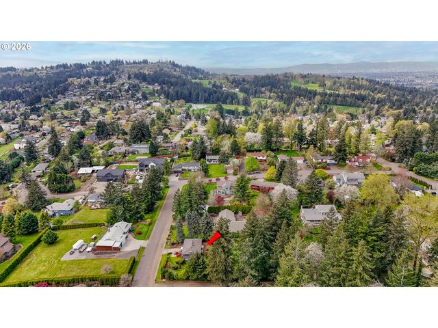 14021 Se LUCILLE St, Happy Valley, OR 97086