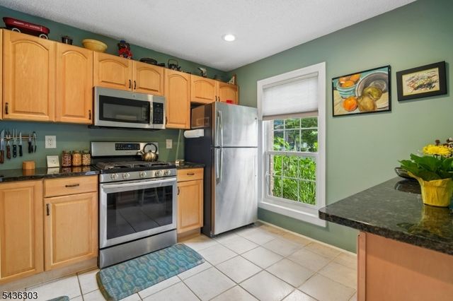 129 Woodward Ln, Bernards Twp., NJ 07920