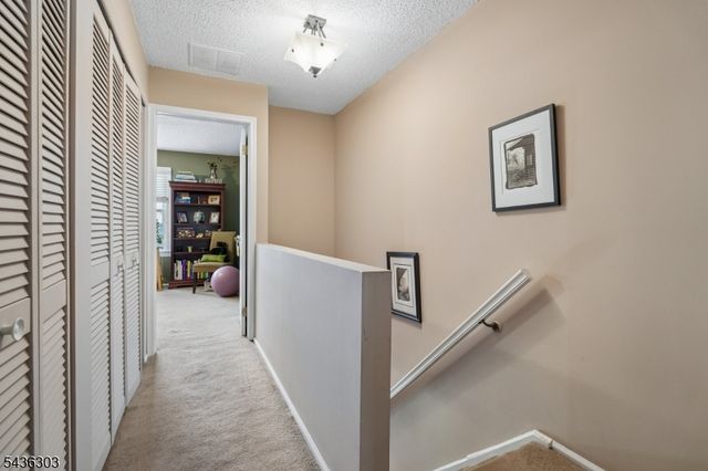 129 Woodward Ln, Bernards Twp., NJ 07920