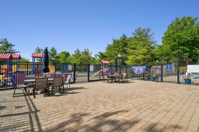 129 Woodward Ln, Bernards Twp., NJ 07920
