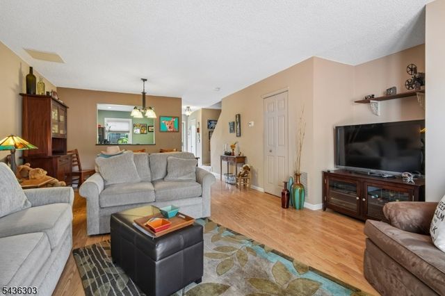 129 Woodward Ln, Bernards Twp., NJ 07920