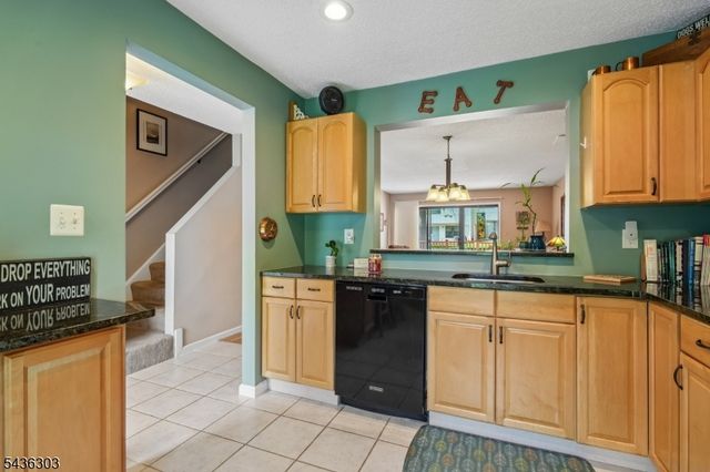 129 Woodward Ln, Bernards Twp., NJ 07920
