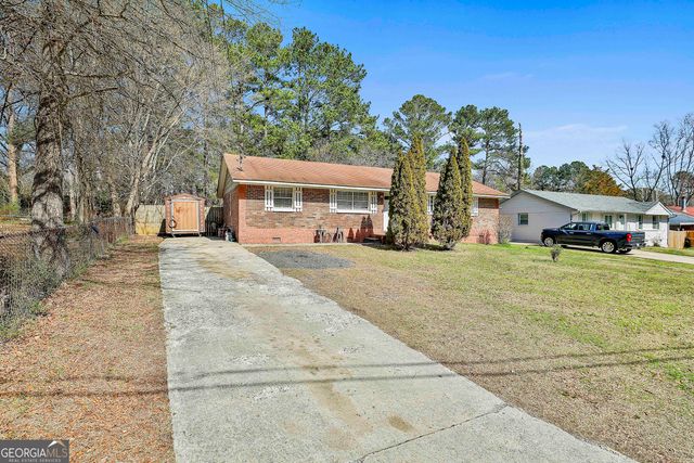 46 Royce Drive, Jonesboro, GA 30238