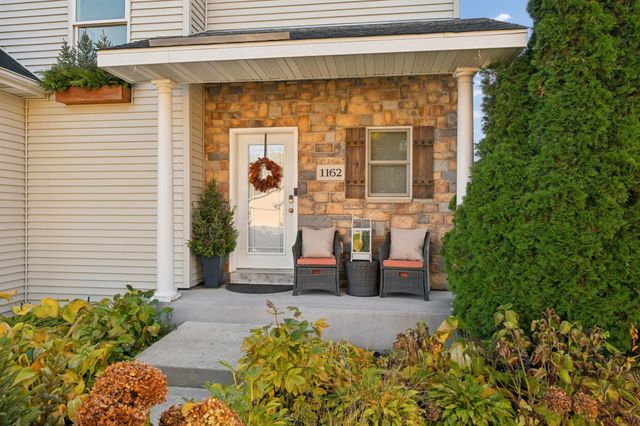 1162 Hidden Creek Boulevard, Mayer, MN 55360