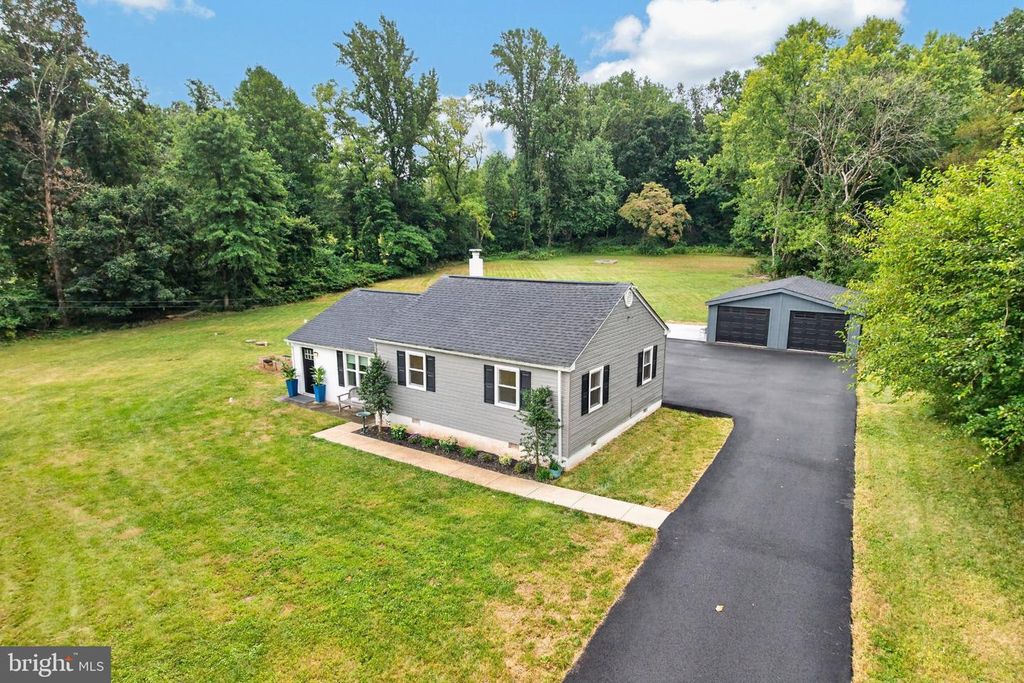 107 ALACKNESS RD, SPRING CITY, PA 19475 — exterior