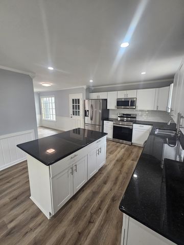 1518 Belle Oaks Dr, Murfreesboro, TN 37130