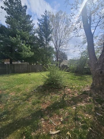 1518 Belle Oaks Dr, Murfreesboro, TN 37130