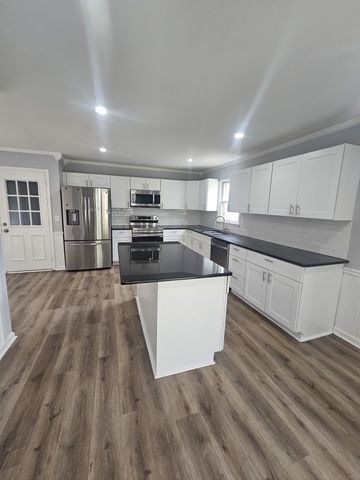 1518 Belle Oaks Dr, Murfreesboro, TN 37130