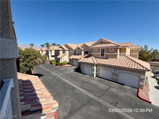 5855 Valley Drive 2115, North Las Vegas, NV 89031