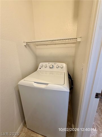 5855 Valley Drive 2115, North Las Vegas, NV 89031
