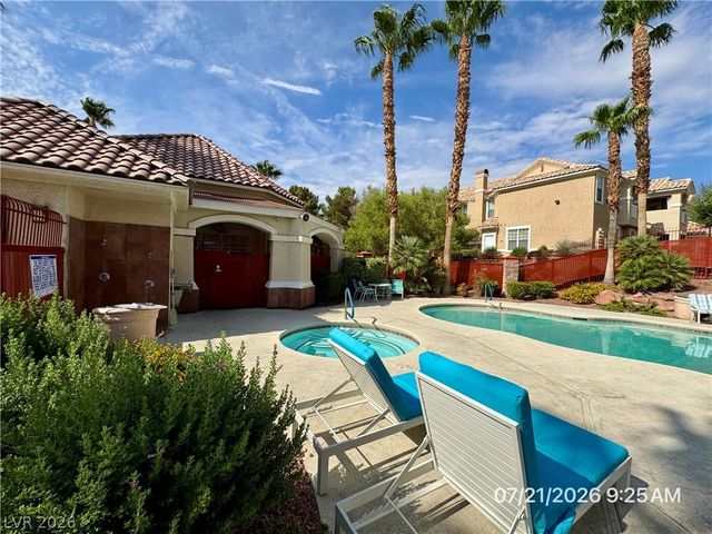 5855 Valley Drive 2115, North Las Vegas, NV 89031