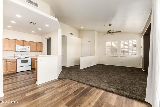 5415 E MCKELLIPS Road 33, Mesa, AZ 85215