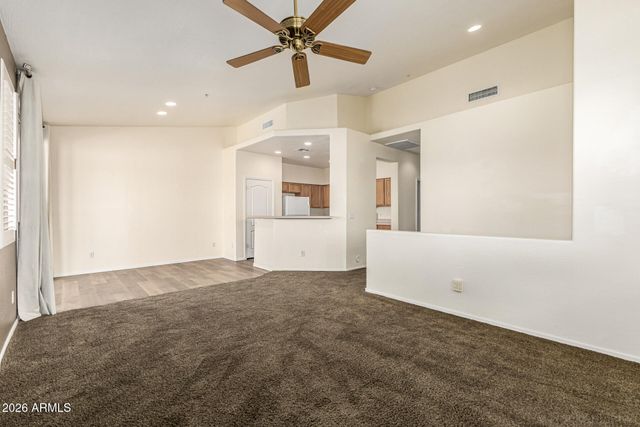 5415 E MCKELLIPS Road 33, Mesa, AZ 85215