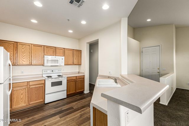 5415 E MCKELLIPS Road 33, Mesa, AZ 85215