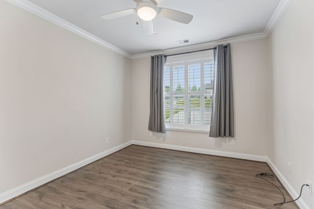 5000 Harbor Reserve Cv, Hermitage, TN 37076